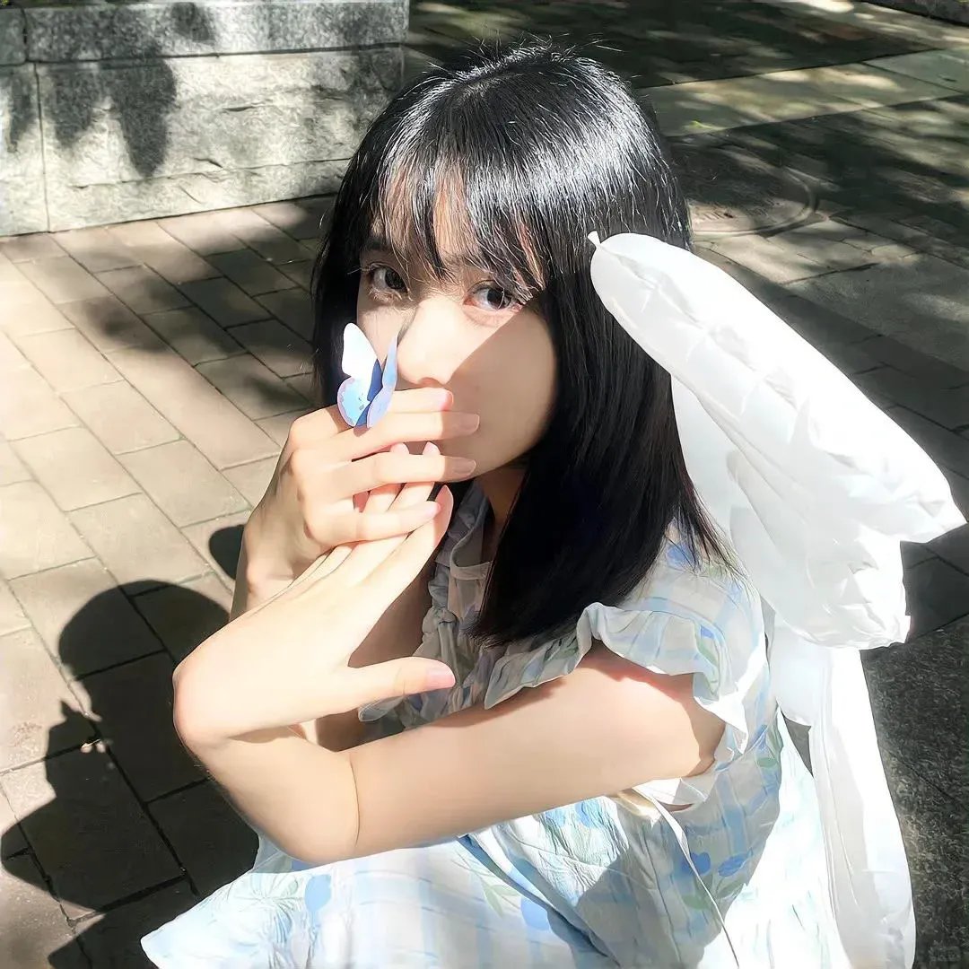 空白转机海报
